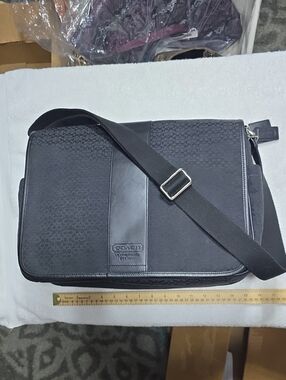 Coach Mini C Signature Hudson Commuter Bag